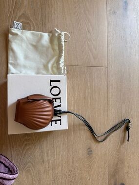 Loewe shell bag